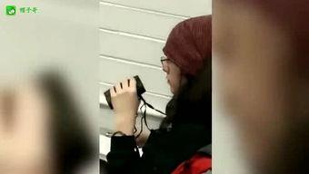 勾帽子成人的视频,揭秘成人世界的趣味与智慧