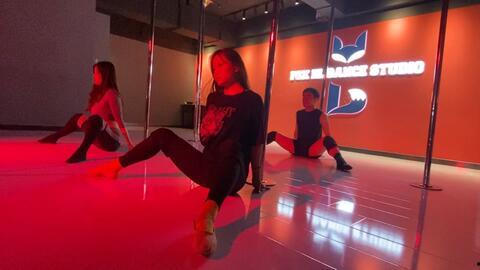 简单成人健身街舞视频