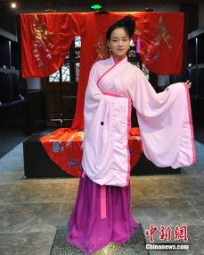 成人裤子汉服图片欣赏视频,成人裤子汉服风华绝代赏析