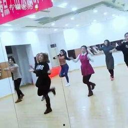 成人趣味运动单人舞蹈视频,趣味单人舞蹈视频赏析